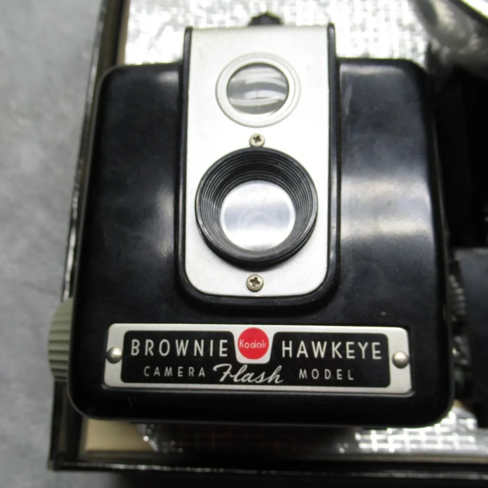 Kodak Brownie Hawkeye Flash Outfit Camera Kit Collectible‎ Untested 1950s VTG
